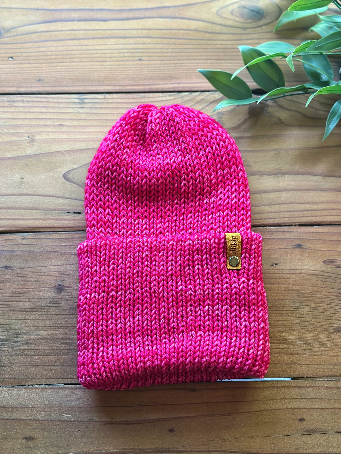 Campfire Beanie in Fucsia