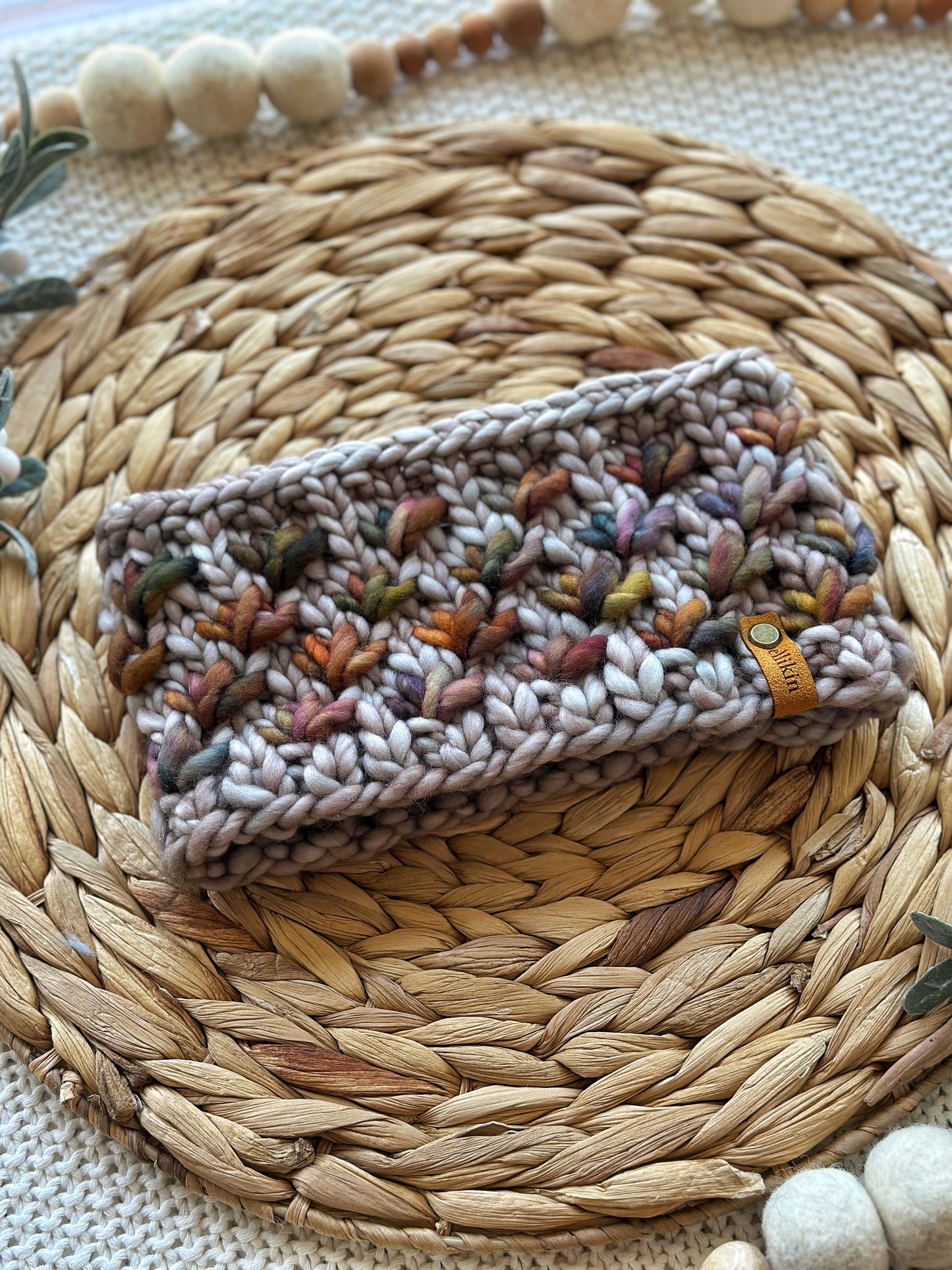 Lotus Flower Headband in Whole Grain/Diana