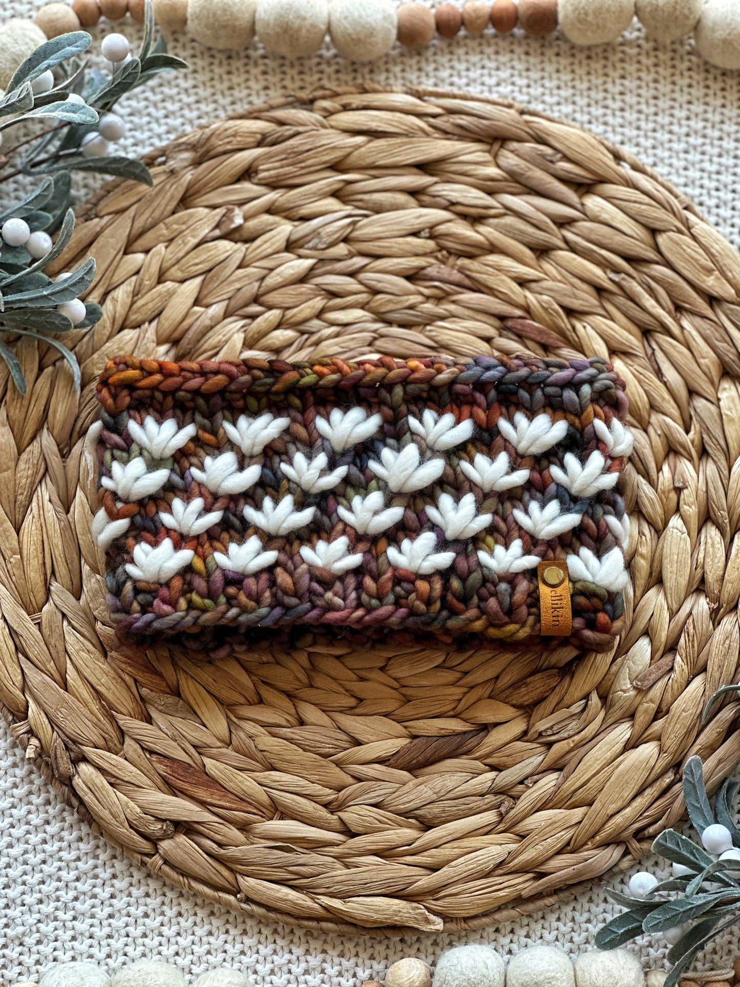 Lotus Flower Headband in Piedras