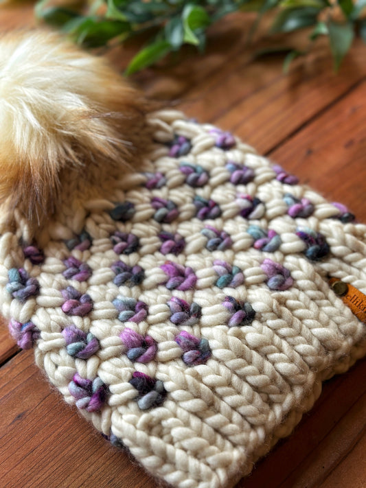 Arbor Beanie in Natural/Day Dream