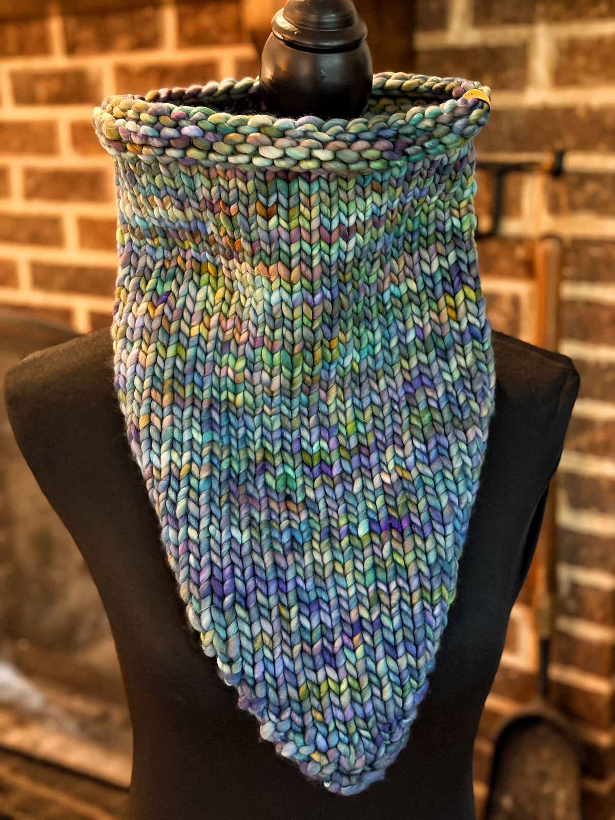 Cowl-Danna in Indecita