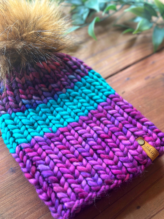 Nokhu Beanie in Purple/Green