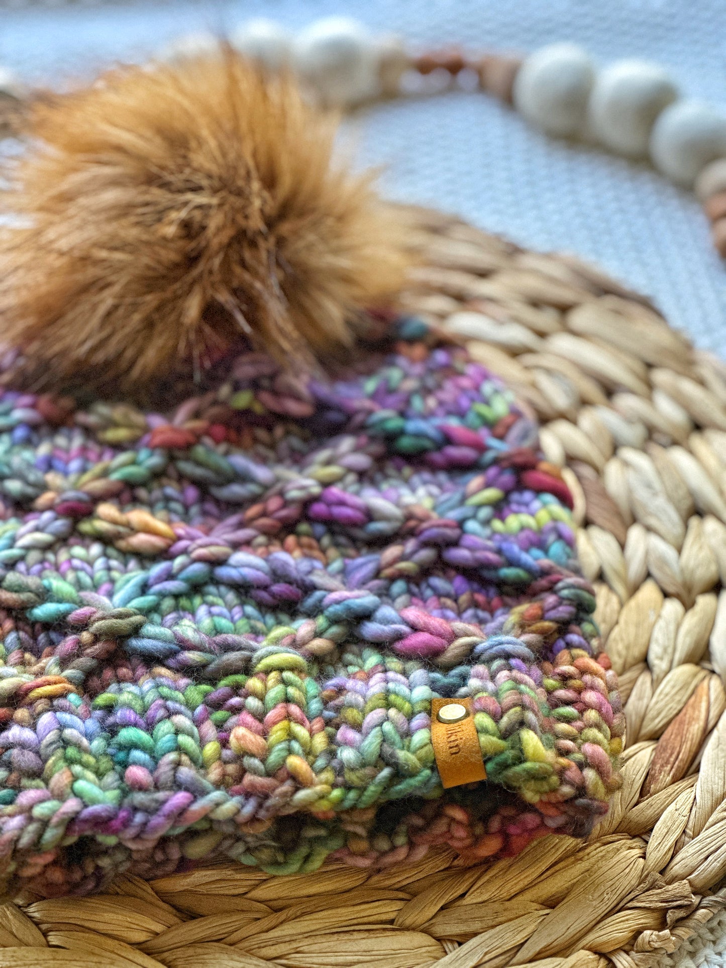 Halau Beanie in Arco Iris