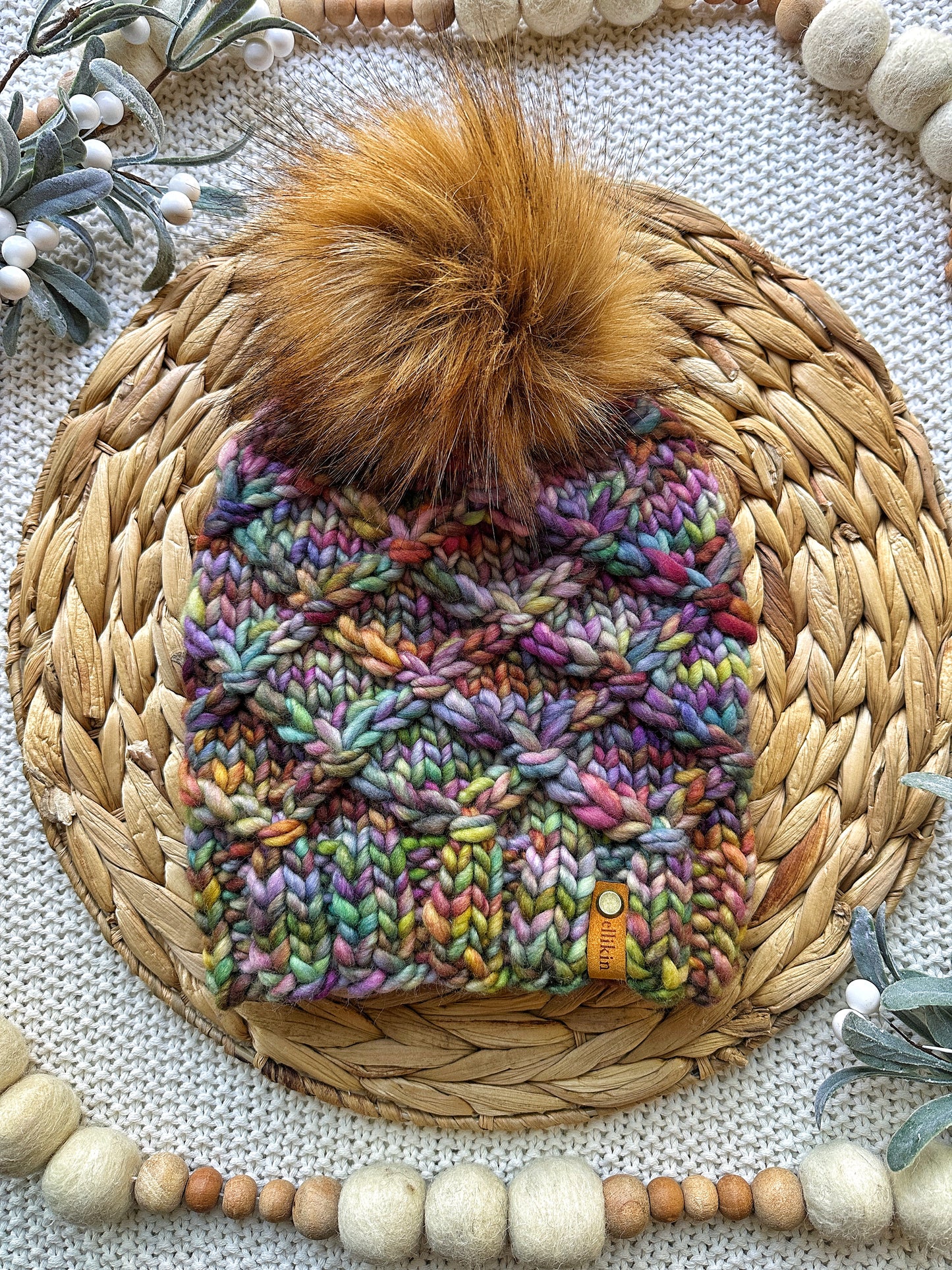 Halau Beanie in Arco Iris