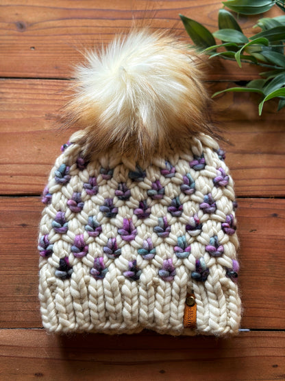 Arbor Beanie in Natural/Day Dream