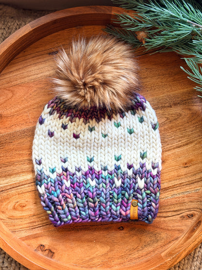 Winterfell Beanie in Arco Iris