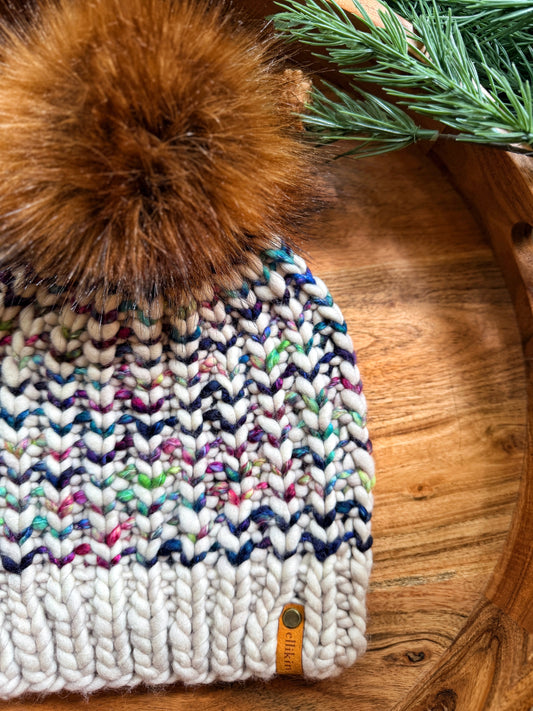 Riverbend Beanie in Fog/Fortaleza