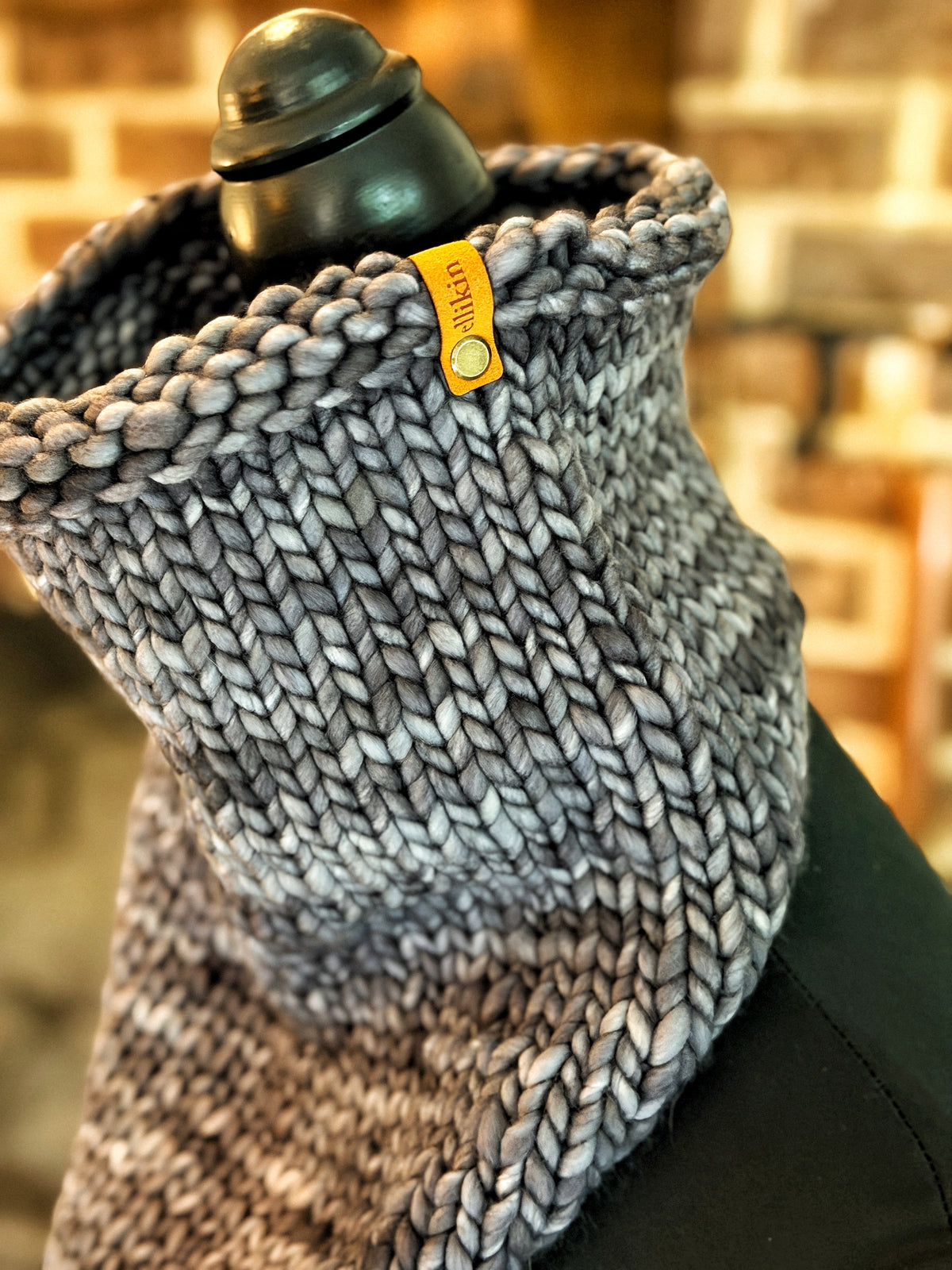 Cowl-Danna in Plomo