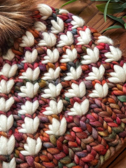 Lotus Flower Beanie in Diana/Natural