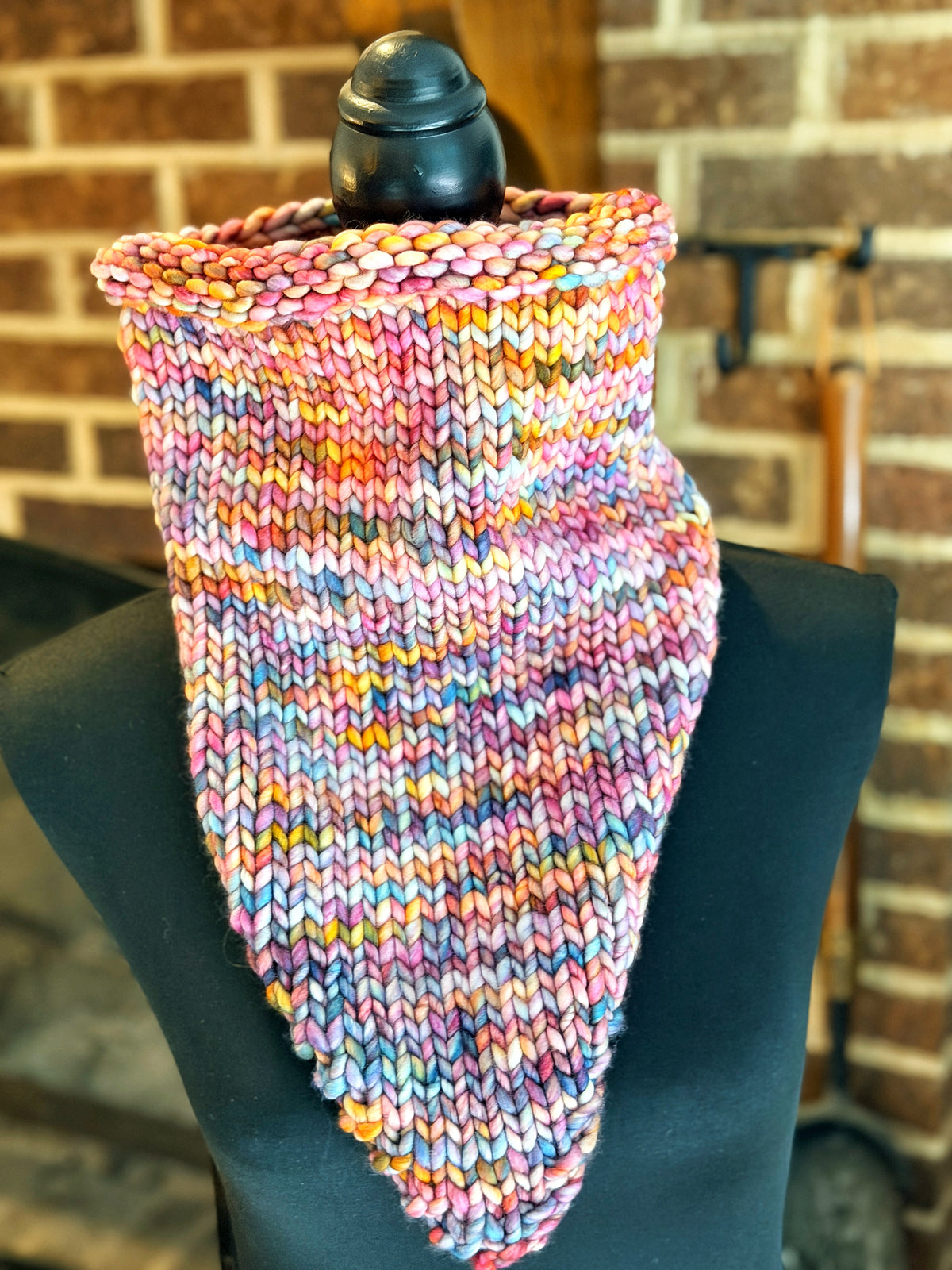 Cowl-Danna in Dancing Leaves