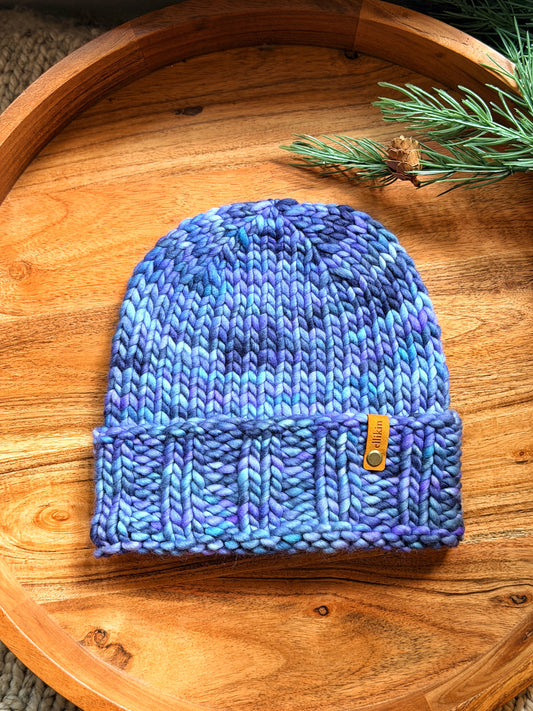 Alpine Trail Beanie in Azules