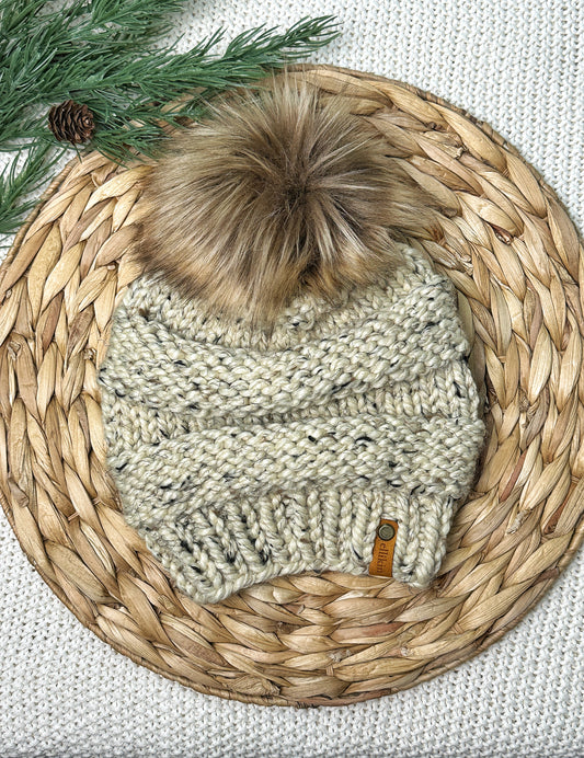 Lola Beanie in Oatmeal