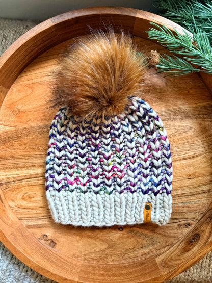 Riverbend Beanie in Fog/Aniversario
