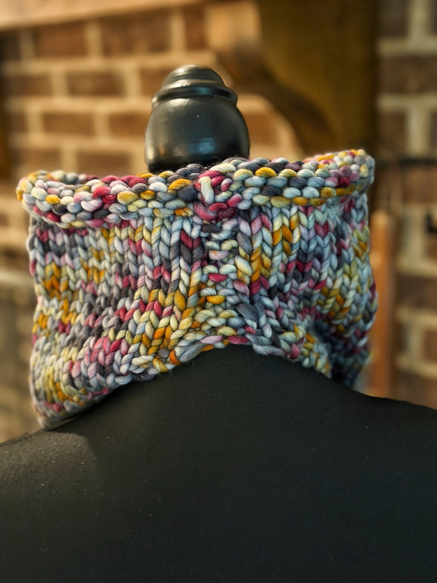 Cowl-Danna in Tundra