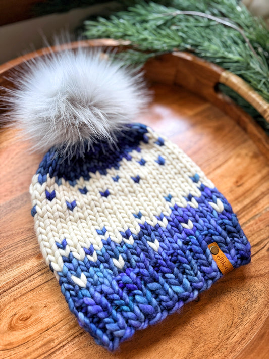 Winterfell Beanie in Azules