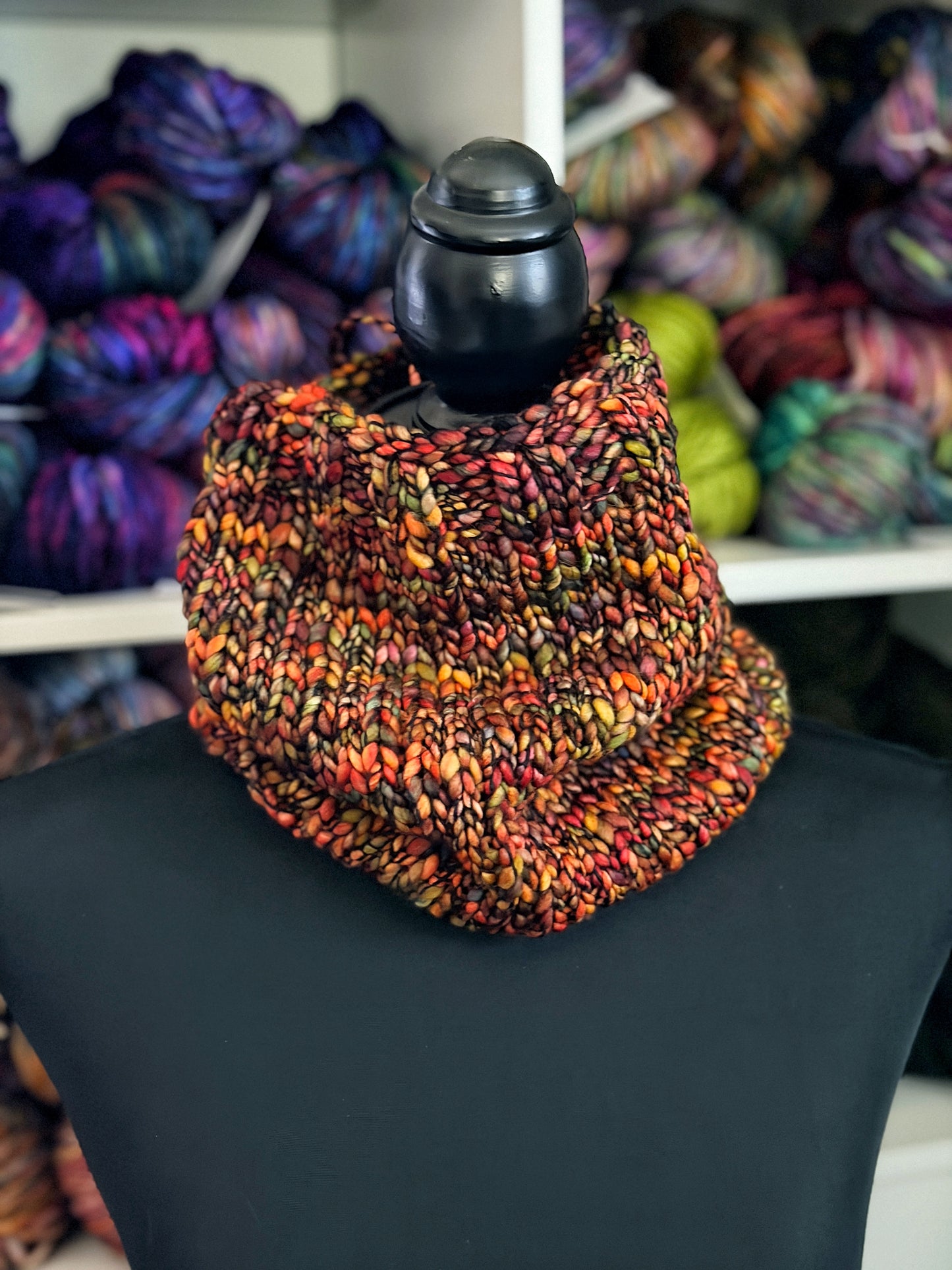 Alpine Trail Cowl in Diana/Black