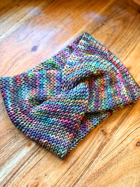 Twisted Earwarmer in Diana
