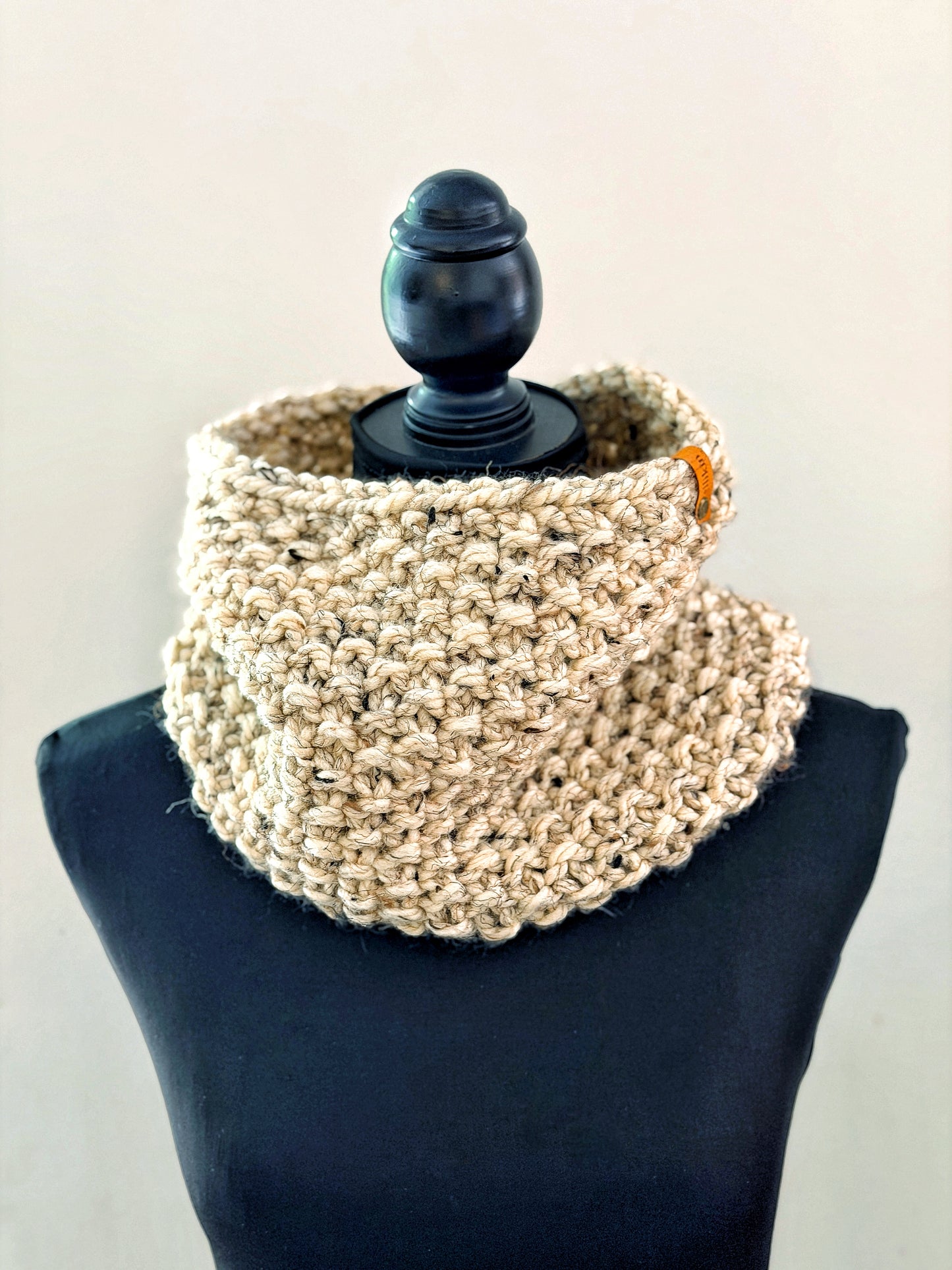 Seed Stitch Knit Cowl