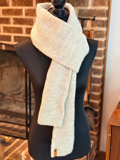 Classic Scarf in Heather Natural