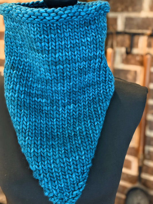 Cowl-Danna in Teal Feather