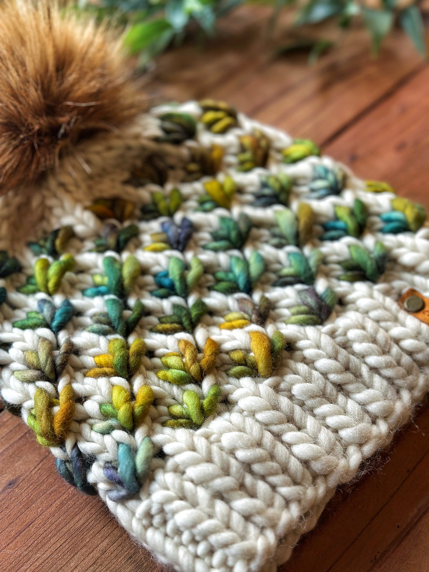 Lotus Flower Beanie in Natural/Arequita