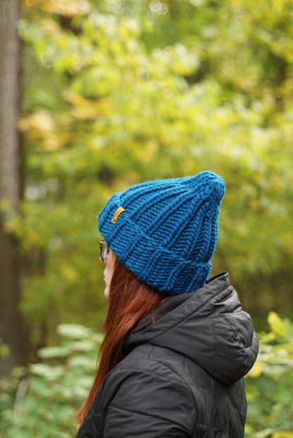 Apres Beanie in Sherpa Blue