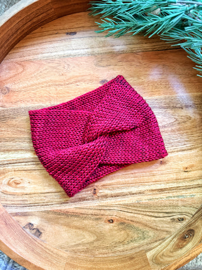 Twisted Earwarmer in Cereza
