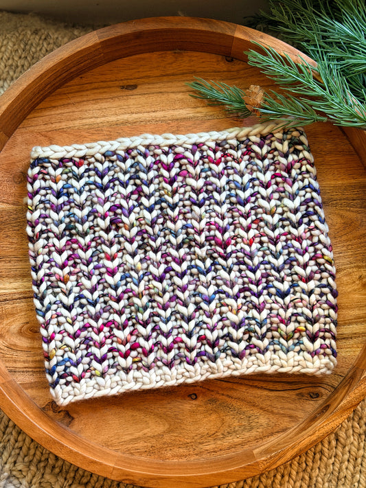 Knit Cowl in Fog/Aniversario