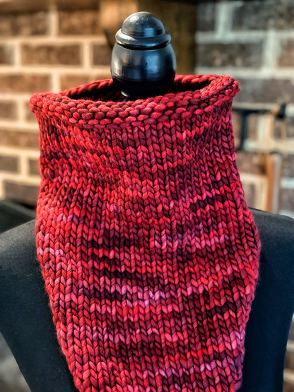 Cowl-Danna in Stitch Red