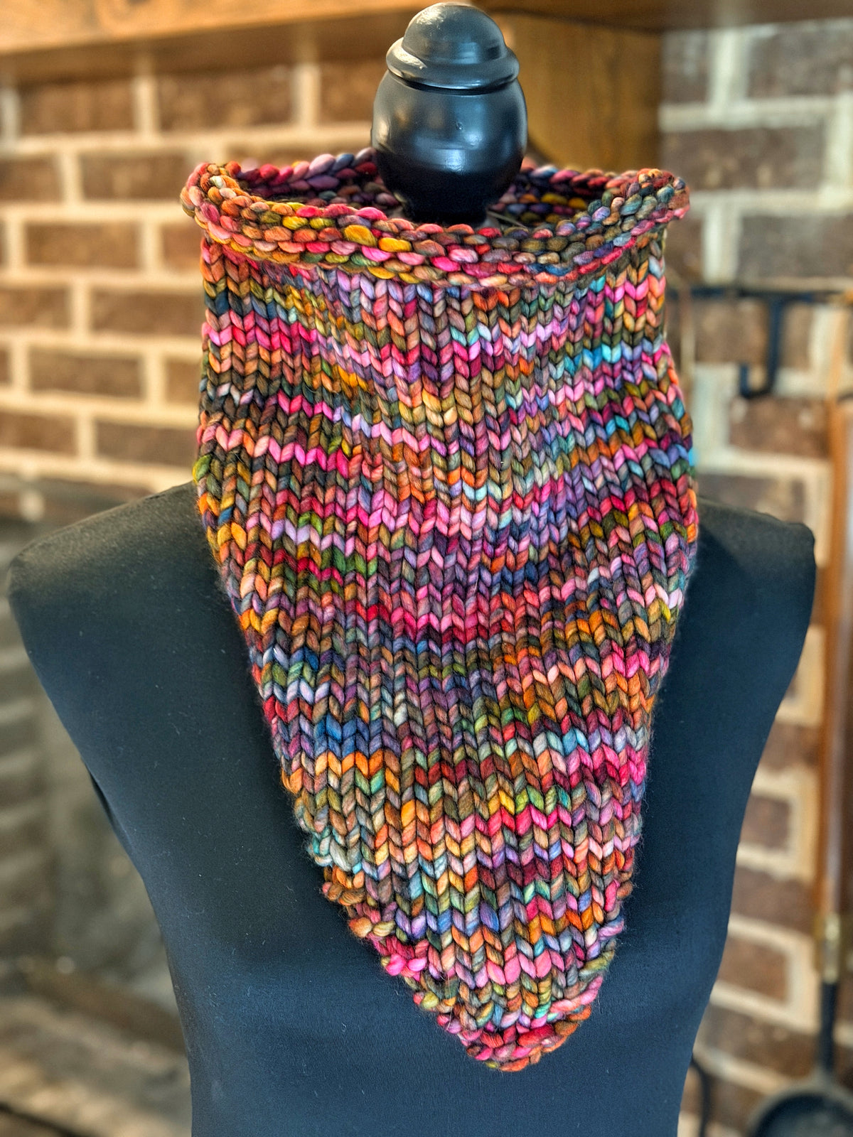 Cowl-Danna in Diana