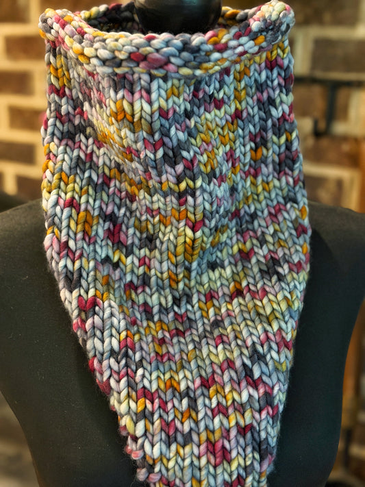 Cowl-Danna in Tundra