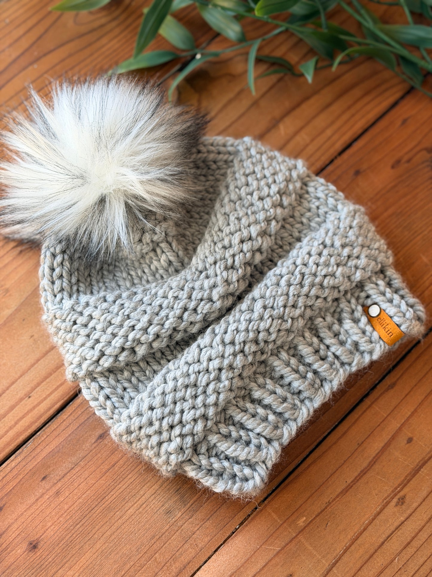 Lola Beanie in Sweatshirt Gray