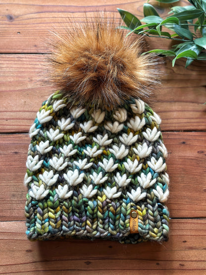 Lotus Flower Beanie in Arequita/Natural