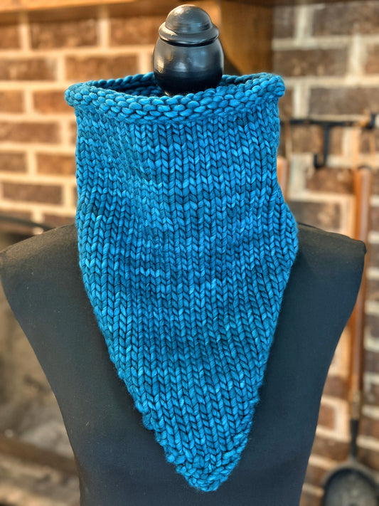 Cowl-Danna in Teal Feather